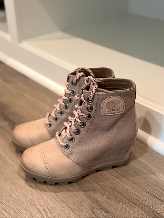 Sorel Shoes - Sorel Womens Beige/Pink Lace-Up Ankle Boots